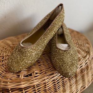 Girl’s Sparkle Gold Shoes.  New Without Tags.
